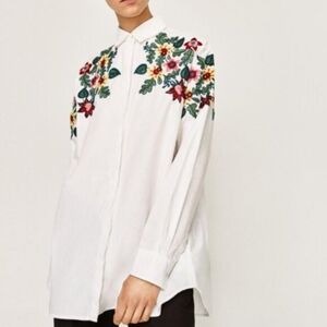 Zara Floral Embroidery Shirt white blouse lapel collar